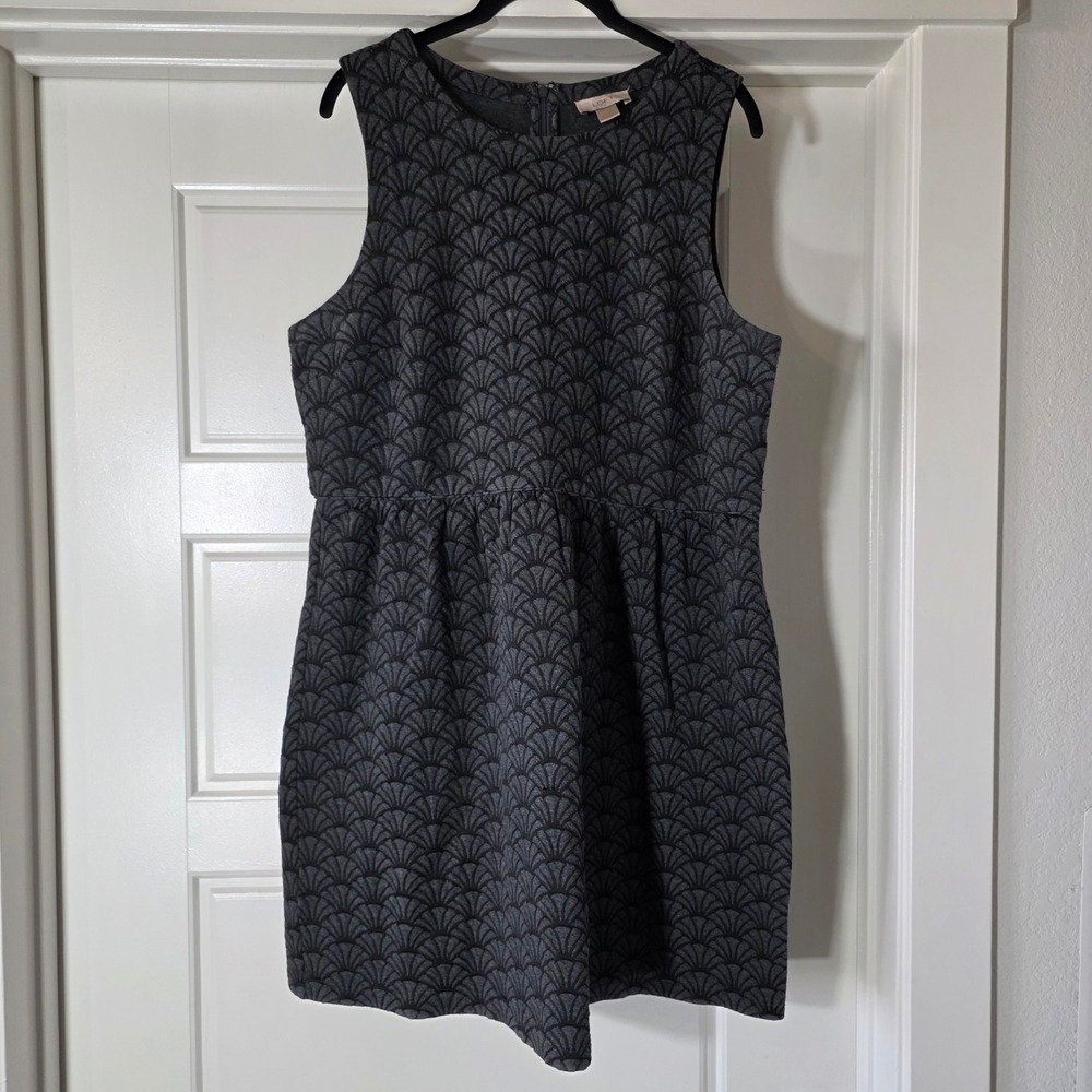 Ann Taylor LOFT Gray Black Art Deco Fan Print Fit Flare Sleeveless Dress Size 14